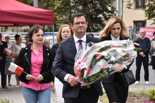 [WIDEO/FOTO] Strzegomianie obchodzili 233. rocznicę uchwalenia Konstytucji 3 Maja