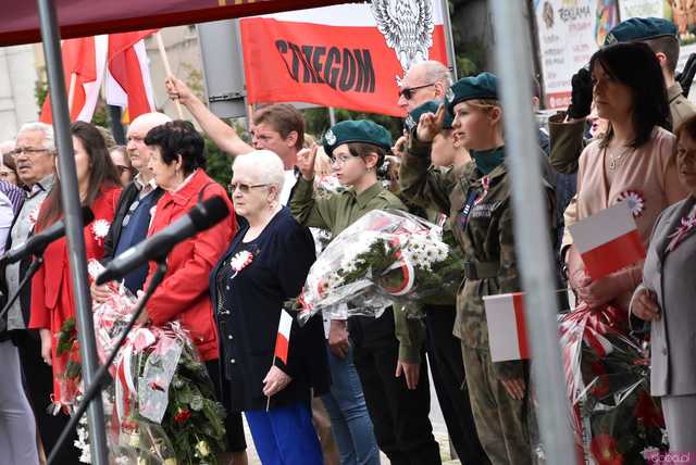 [WIDEO/FOTO] Strzegomianie obchodzili 233. rocznicę uchwalenia Konstytucji 3 Maja
