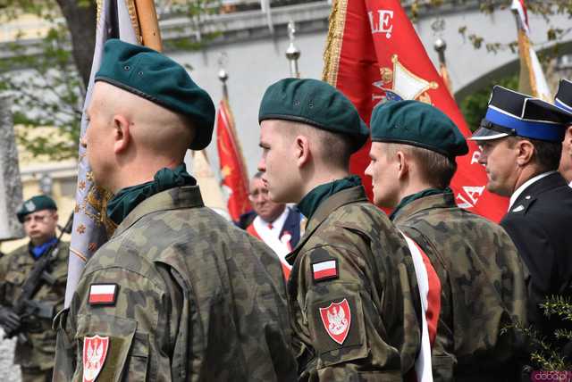 [WIDEO/FOTO] Strzegomianie obchodzili 233. rocznicę uchwalenia Konstytucji 3 Maja