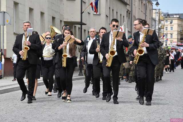 [WIDEO/FOTO] Strzegomianie obchodzili 233. rocznicę uchwalenia Konstytucji 3 Maja