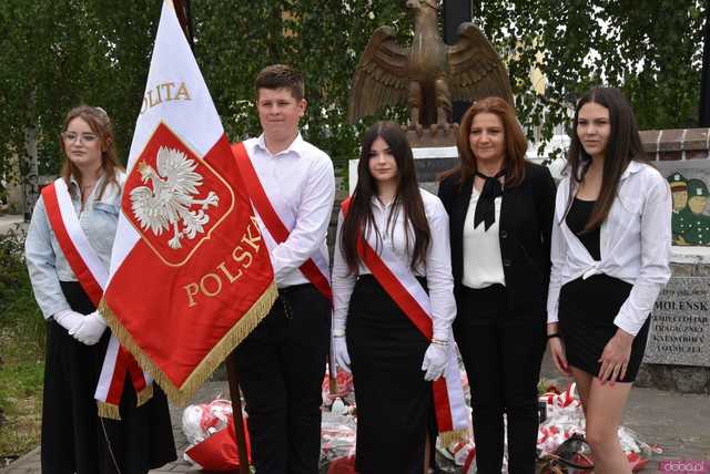 [WIDEO/FOTO] Upamiętnili 233. rocznicę uchwalenia Konstytucji 3 Maja w Żarowie