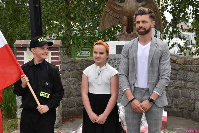 [WIDEO/FOTO] Upamiętnili 233. rocznicę uchwalenia Konstytucji 3 Maja w Żarowie