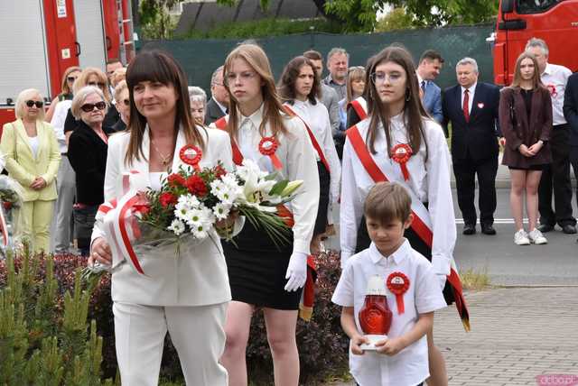 [WIDEO/FOTO] Upamiętnili 233. rocznicę uchwalenia Konstytucji 3 Maja w Żarowie