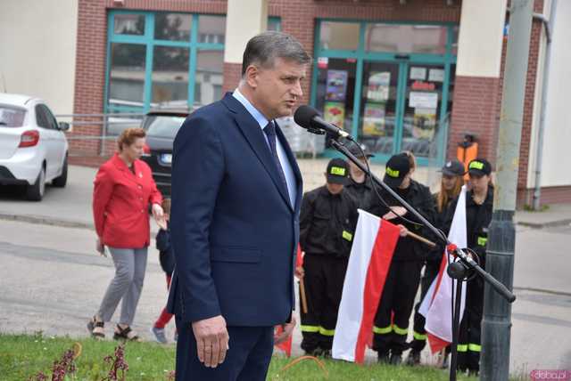 [WIDEO/FOTO] Upamiętnili 233. rocznicę uchwalenia Konstytucji 3 Maja w Żarowie