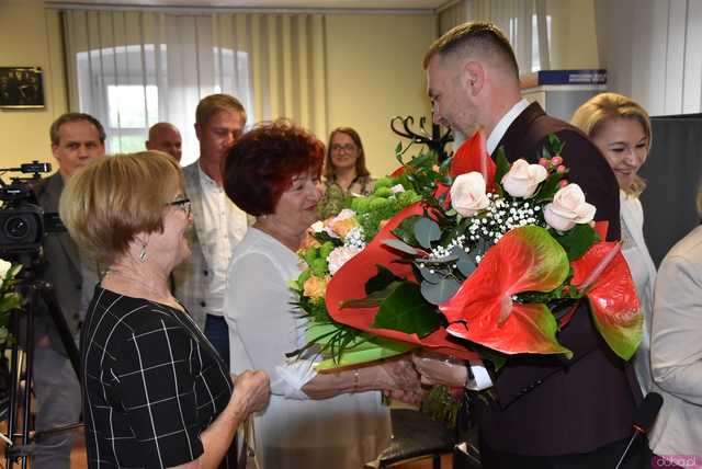 [FOTO] Ślubowanie nowego burmistrza i radnych oraz wybór przewodniczącego Rady Miejskiej Żarowa