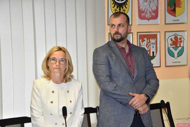 [FOTO] Ślubowanie nowego burmistrza i radnych oraz wybór przewodniczącego Rady Miejskiej Żarowa