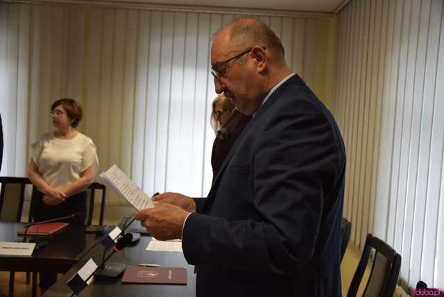 [FOTO] Ślubowanie nowego burmistrza i radnych oraz wybór przewodniczącego Rady Miejskiej Żarowa