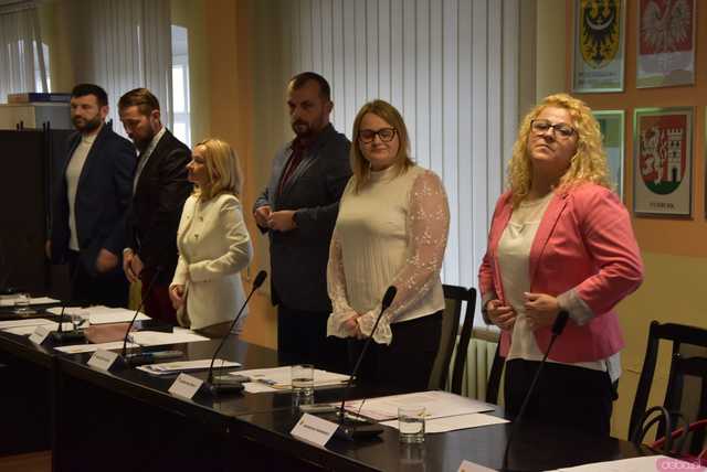 [FOTO] Ślubowanie nowego burmistrza i radnych oraz wybór przewodniczącego Rady Miejskiej Żarowa