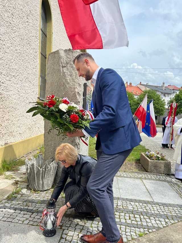 [FOTO] Obchody 233. rocznicy uchwalenia Konstytucji 3 Maja w Świebodzicach