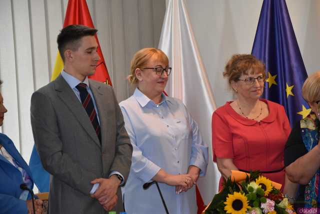 [FOTO] Zmiana wójta po 22 latach! Nowy włodarz i radni gminy Świdnica złożyli ślubowania