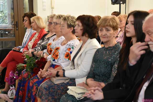 [FOTO] Zmiana wójta po 22 latach! Nowy włodarz i radni gminy Świdnica złożyli ślubowania