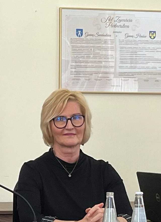 [FOTO] Nowi radni i burmistrz Świebodzic złożyli ślubowania na nową kadencję
