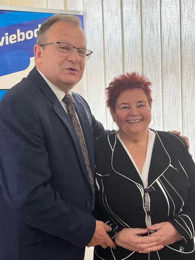 [FOTO] Nowi radni i burmistrz Świebodzic złożyli ślubowania na nową kadencję