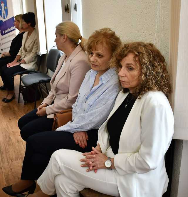 [FOTO] Nowi radni i burmistrz Świebodzic złożyli ślubowania na nową kadencję
