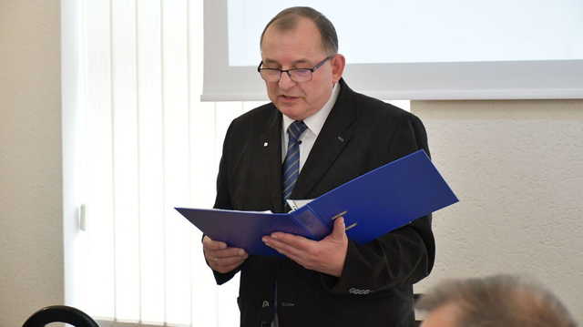 [FOTO] Nowi radni i burmistrz Świebodzic złożyli ślubowania na nową kadencję