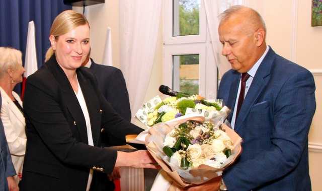 [FOTO] Ślubowania radnych i wójta w Dobromierzu. Uroczysta sesja rozpoczęła nową kadencję