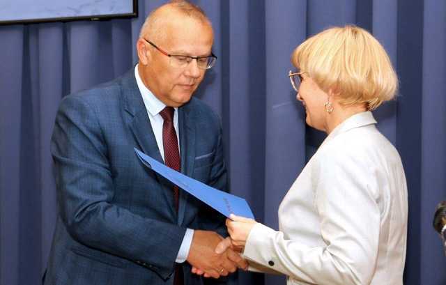 [FOTO] Ślubowania radnych i wójta w Dobromierzu. Uroczysta sesja rozpoczęła nową kadencję