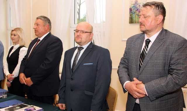 [FOTO] Ślubowania radnych i wójta w Dobromierzu. Uroczysta sesja rozpoczęła nową kadencję