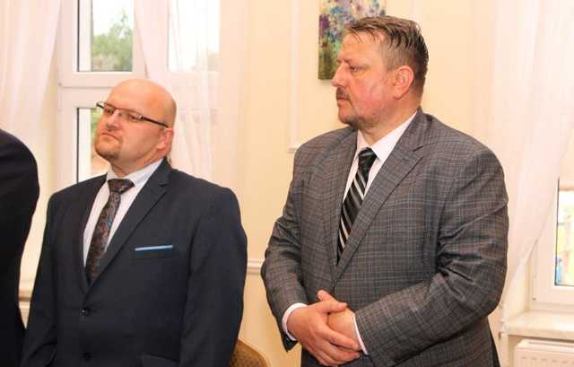 [FOTO] Ślubowania radnych i wójta w Dobromierzu. Uroczysta sesja rozpoczęła nową kadencję