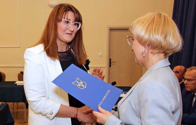 [FOTO] Ślubowania radnych i wójta w Dobromierzu. Uroczysta sesja rozpoczęła nową kadencję