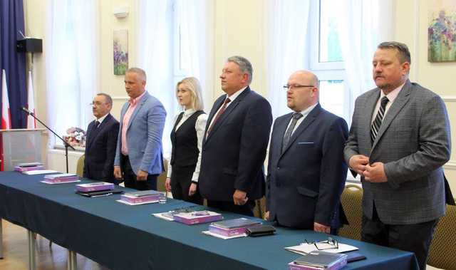 [FOTO] Ślubowania radnych i wójta w Dobromierzu. Uroczysta sesja rozpoczęła nową kadencję