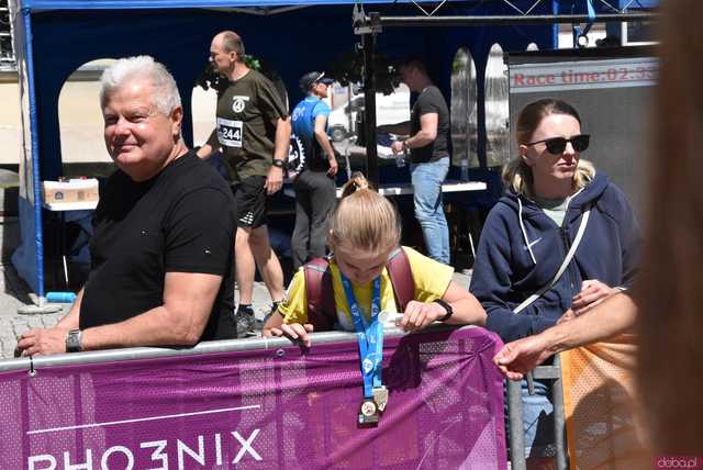 [WIDEO/FOTO/WYNIKI] Biegowe święto w Świebodzicach. Zawodnicy rywalizowali w kolejnej edycji Piątki&Dychy