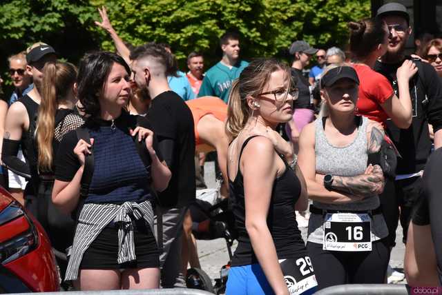 [WIDEO/FOTO/WYNIKI] Biegowe święto w Świebodzicach. Zawodnicy rywalizowali w kolejnej edycji Piątki&Dychy