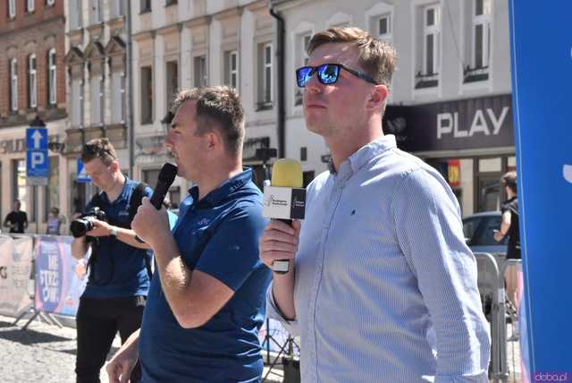 [WIDEO/FOTO/WYNIKI] Biegowe święto w Świebodzicach. Zawodnicy rywalizowali w kolejnej edycji Piątki&Dychy