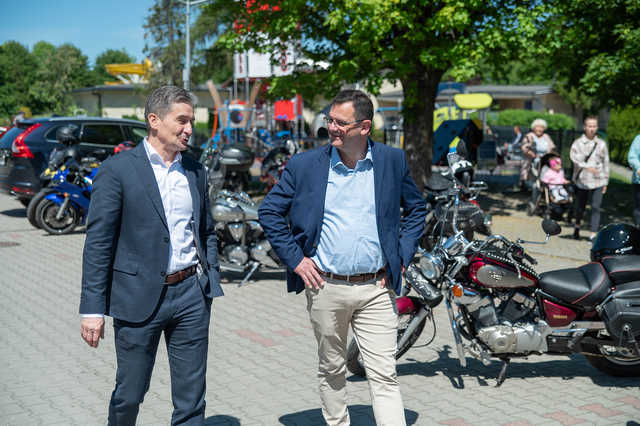 [FOTO] Mieszkańcy tłumnie wsparli rehabilitację Igorka
