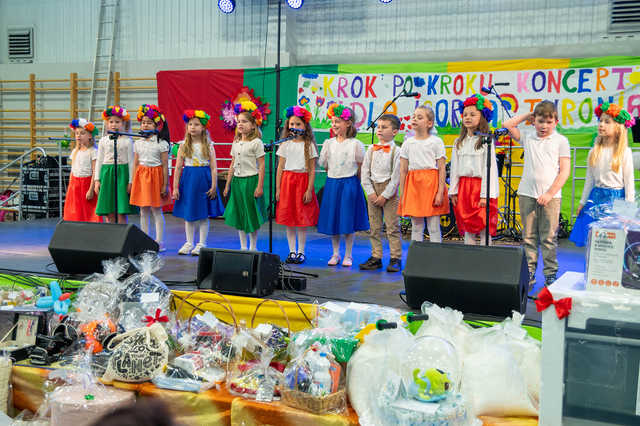 [FOTO] Mieszkańcy tłumnie wsparli rehabilitację Igorka