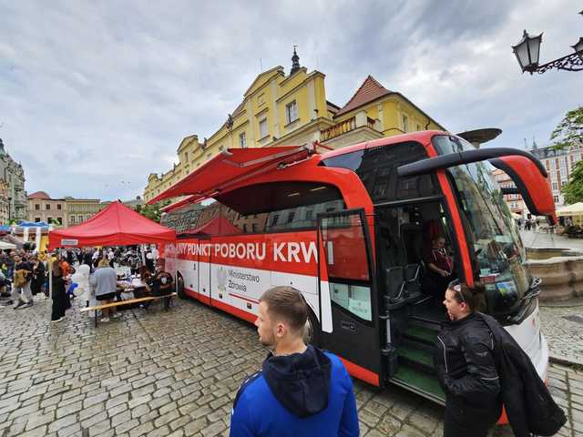 [FOTO] Motokrew po raz kolejny na świdnickim rynku 