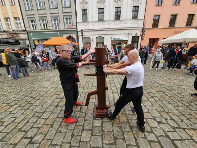 [FOTO] Motokrew po raz kolejny na świdnickim rynku 