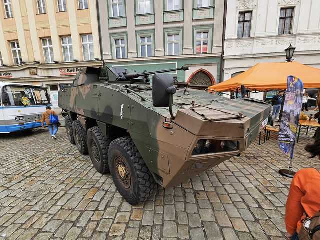 [FOTO] Motokrew po raz kolejny na świdnickim rynku 