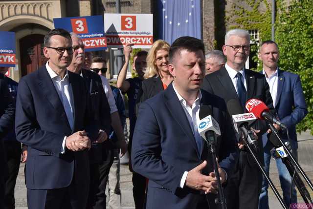 [WIDEO/FOTO] Wałbrzych był zapomniany przez Boga i ludzi. Mateusz Morawiecki poparł kandydaturę Michała Dworczyka do Parlamentu Europejskiego