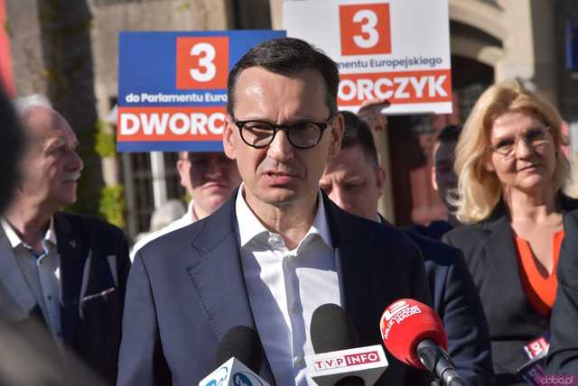 [WIDEO/FOTO] Wałbrzych był zapomniany przez Boga i ludzi. Mateusz Morawiecki poparł kandydaturę Michała Dworczyka do Parlamentu Europejskiego