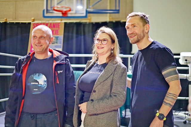 [FOTO] Żarowianie spotkali się z Przemkiem Kossakowskim