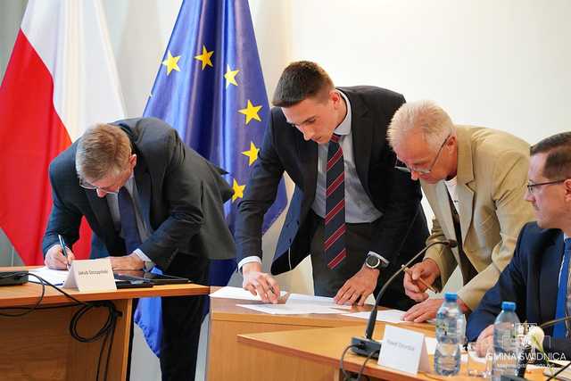 [FOTO] Znamy wiceprzewodniczących rady gminy Świdnica. Wyłoniono również przewodniczących i składy poszczególnych komisji