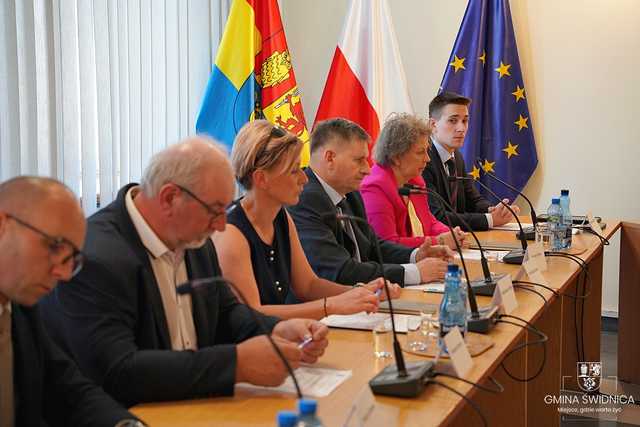 [FOTO] Znamy wiceprzewodniczących rady gminy Świdnica. Wyłoniono również przewodniczących i składy poszczególnych komisji
