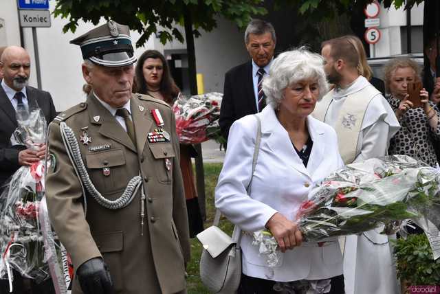 [WIDEO/FOTO] Uroczysty pochód rozpoczął uroczystości upamiętniające Rotmistrza Pileckiego