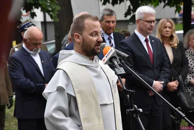 [WIDEO/FOTO] Uroczysty pochód rozpoczął uroczystości upamiętniające Rotmistrza Pileckiego