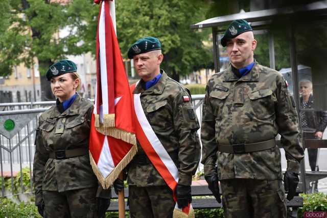 [WIDEO/FOTO] Uroczysty pochód rozpoczął uroczystości upamiętniające Rotmistrza Pileckiego