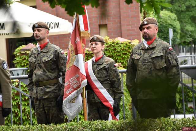 [WIDEO/FOTO] Uroczysty pochód rozpoczął uroczystości upamiętniające Rotmistrza Pileckiego