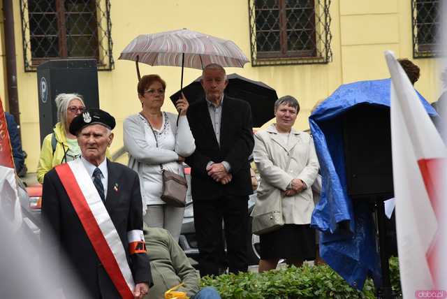 [WIDEO/FOTO] Uroczysty pochód rozpoczął uroczystości upamiętniające Rotmistrza Pileckiego