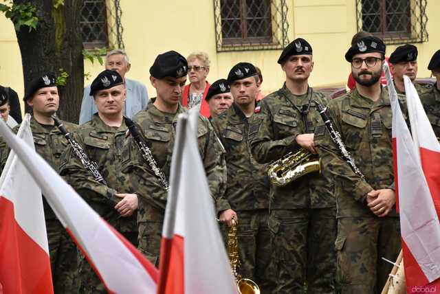 [WIDEO/FOTO] Uroczysty pochód rozpoczął uroczystości upamiętniające Rotmistrza Pileckiego