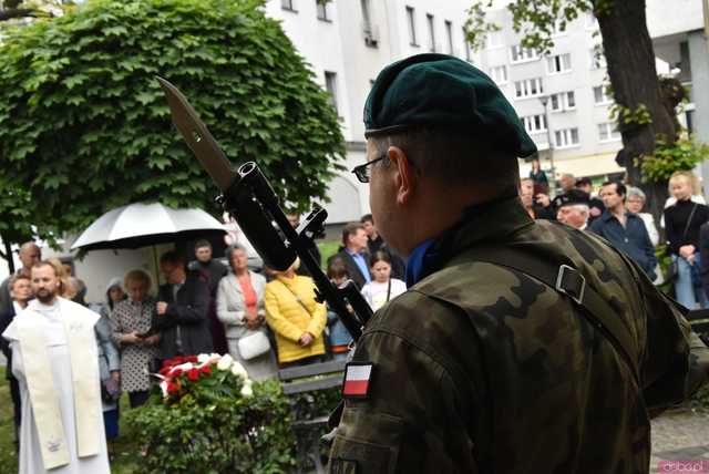 [WIDEO/FOTO] Uroczysty pochód rozpoczął uroczystości upamiętniające Rotmistrza Pileckiego