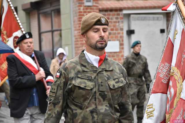 [WIDEO/FOTO] Uroczysty pochód rozpoczął uroczystości upamiętniające Rotmistrza Pileckiego