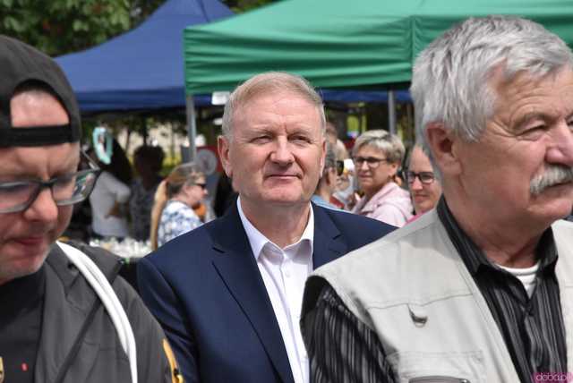 [FOTO] V Bieg Papieski i Piknik Rodzinno-Sportowy w Parku Centralnym na zakończenie Dni Papieskich
