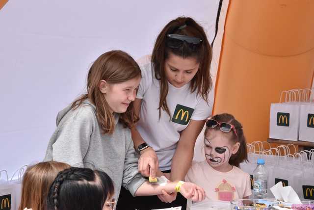 [FOTO] V Bieg Papieski i Piknik Rodzinno-Sportowy w Parku Centralnym na zakończenie Dni Papieskich