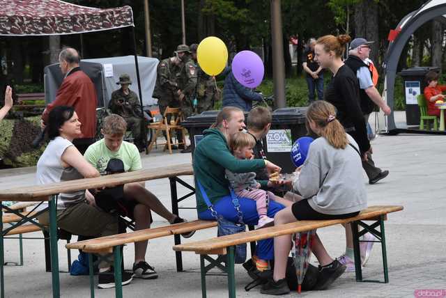 [FOTO] V Bieg Papieski i Piknik Rodzinno-Sportowy w Parku Centralnym na zakończenie Dni Papieskich