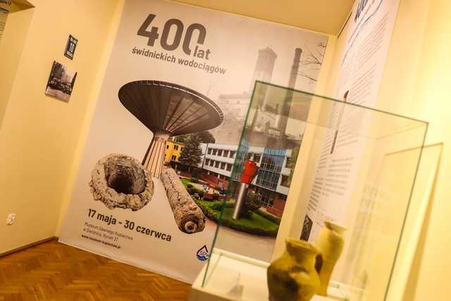 [FOTO] Nocne zwiedzanie Muzeum Dawnego Kupiectwa. Otwarto wystawę o 400-letniej historii miejskich wodociągów
